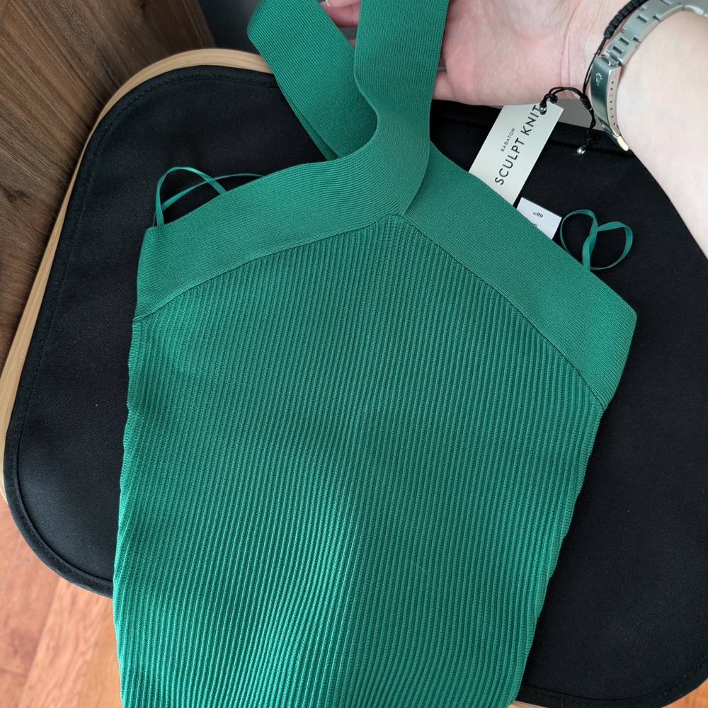 Aritzia Babaton Green Ribbed Top